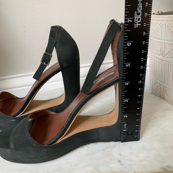 Matiko Black Cut Out Heel size 8 - Picture 12 of 14